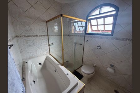 Casa à venda com 300m², 5 quartos e 5 vagasBanheiro 5