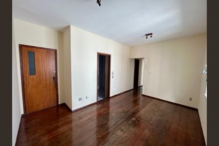 Apartamento para alugar com 70m², 3 quartos e 1 vaga