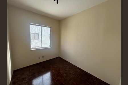 Apartamento para alugar com 70m², 3 quartos e 1 vaga