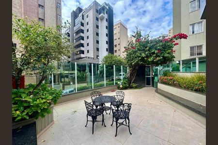 Apartamento para alugar com 70m², 3 quartos e 1 vaga