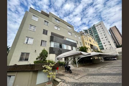 Apartamento para alugar com 70m², 3 quartos e 1 vaga