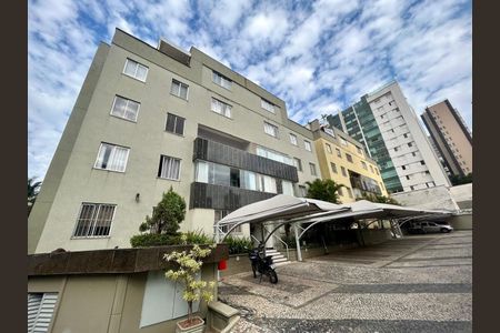 Apartamento para alugar com 70m², 3 quartos e 1 vaga
