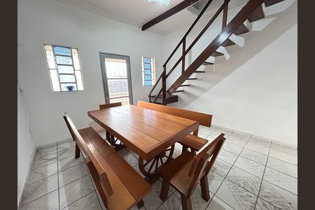 Sala de casa à venda com 5 quartos, 191m² em Pilares, Rio de Janeiro