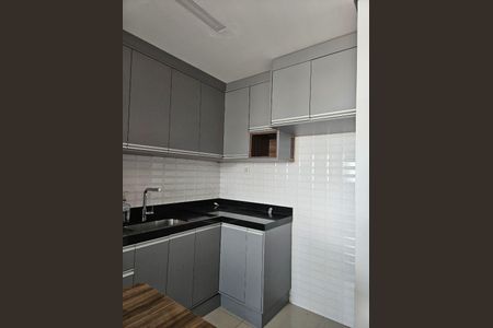 Apartamento para alugar com 77m², 3 quartos e 2 vagas