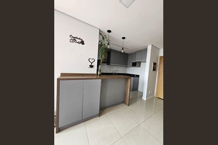 Apartamento para alugar com 77m², 3 quartos e 2 vagas