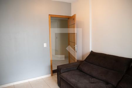 Sala de apartamento para alugar com 3 quartos, 78m² em Jardim Goiás, Goiânia