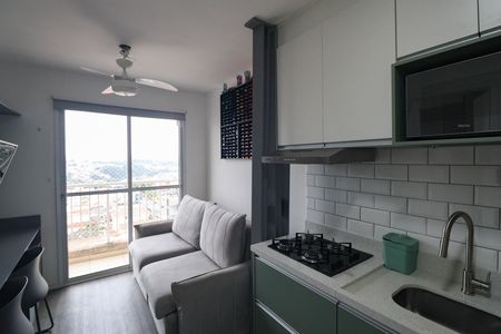 Sala / Cozinha  de apartamento para alugar com 1 quarto, 29m² em Parque Vitoria, São Paulo