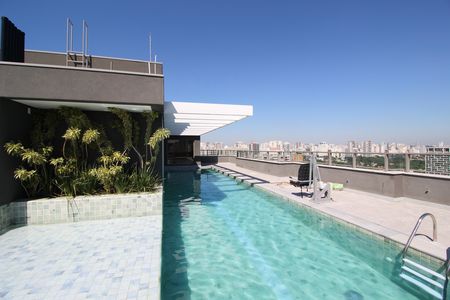 Studio para alugar com 25m², 1 quarto e sem vaga Studio para alugar com 25m², 1 quarto e sem vagaÁrea comum - Piscina