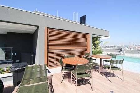 Studio para alugar com 25m², 1 quarto e sem vaga Studio para alugar com 25m², 1 quarto e sem vagaÁrea comum - Piscina