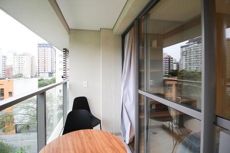 Varanda de kitnet/studio para alugar com 1 quarto, 25m² em Planalto Paulista, São Paulo