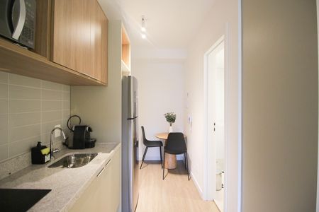 Studio para alugar com 25m², 1 quarto e sem vaga Studio para alugar com 25m², 1 quarto e sem vagaCozinha