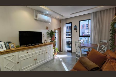 Sala de casa de condomínio para alugar com 2 quartos, 60m² em Vargem Grande, Rio de Janeiro