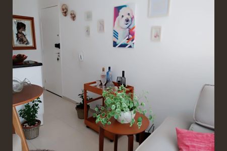 Apartamento à venda com 50m², 2 quartos e 1 vaga Apartamento à venda com 50m², 2 quartos e 1 vagaSala