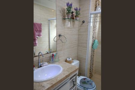 Apartamento à venda com 50m², 2 quartos e 1 vaga Apartamento à venda com 50m², 2 quartos e 1 vagaBanheiro