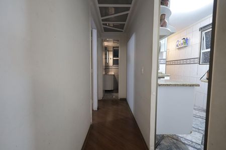 Corredor de apartamento para alugar com 2 quartos, 55m² em Vila Guarará, Santo André