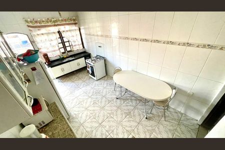 Casa para alugar com 200m², 2 quartos e 1 vagaCozinha