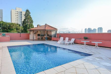 Apartamento à venda com 114m², 3 quartos e 2 vagas Apartamento à venda com 114m², 3 quartos e 2 vagasÁrea comum - Piscina