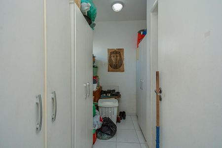 Apartamento à venda com 114m², 3 quartos e 2 vagas Apartamento à venda com 114m², 3 quartos e 2 vagasQuarto de Serviço