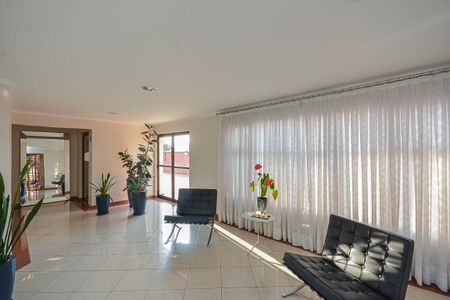 Apartamento à venda com 114m², 3 quartos e 2 vagas Apartamento à venda com 114m², 3 quartos e 2 vagasHall social