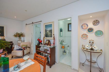 Apartamento à venda com 114m², 3 quartos e 2 vagas Apartamento à venda com 114m², 3 quartos e 2 vagasSala