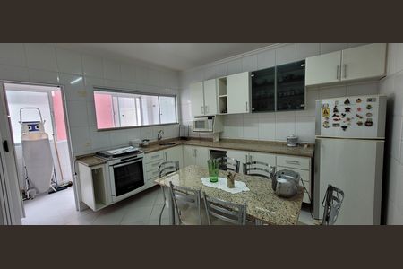 Apartamento à venda com 68m², 2 quartos e 1 vaga Apartamento à venda com 68m², 2 quartos e 1 vagaCozinha