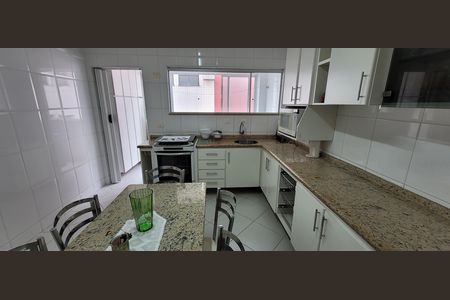 Apartamento à venda com 68m², 2 quartos e 1 vaga Apartamento à venda com 68m², 2 quartos e 1 vagaCozinha