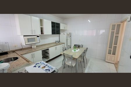 Apartamento à venda com 68m², 2 quartos e 1 vaga Apartamento à venda com 68m², 2 quartos e 1 vagaCozinha