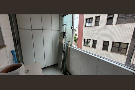 Apartamento à venda com 68m², 2 quartos e 1 vaga Apartamento à venda com 68m², 2 quartos e 1 vagaVaranda