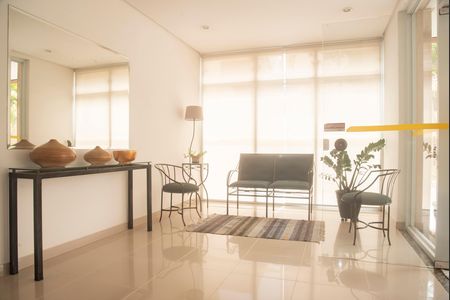 Apartamento para alugar com 37m², 1 quarto e 1 vagaHall social