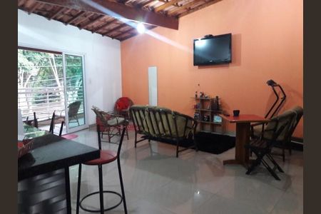 Casa à venda com 2 quartos, 300m² em Jardim Santa Clara, Guarulhos