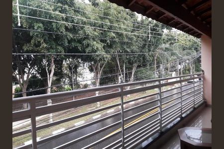 Casa à venda com 2 quartos, 300m² em Jardim Santa Clara, Guarulhos