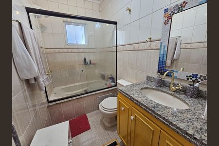 Apartamento à venda com 114m², 3 quartos e 3 vagas Apartamento à venda com 114m², 3 quartos e 3 vagasBanheiro