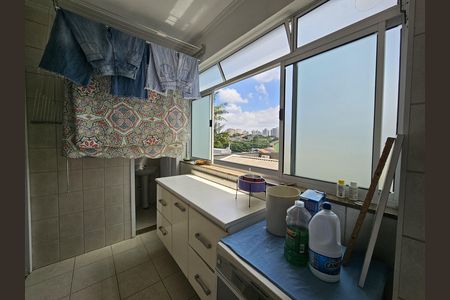 Apartamento à venda com 114m², 3 quartos e 3 vagas Apartamento à venda com 114m², 3 quartos e 3 vagasÁrea de Serviço