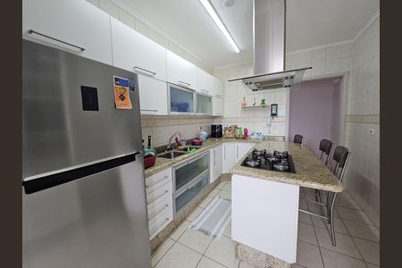 Apartamento à venda com 114m², 3 quartos e 3 vagas Apartamento à venda com 114m², 3 quartos e 3 vagasCozinha
