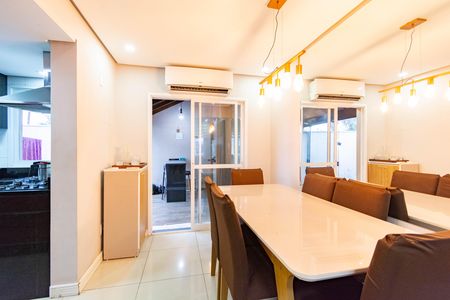 Casa de condomínio para alugar com 135m², 3 quartos e 2 vagas