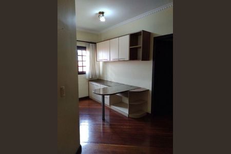 Casa à venda com 184m², 3 quartos e 3 vagas