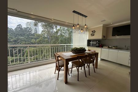Apartamento à venda com 158m², 3 quartos e 3 vagas Apartamento à venda com 158m², 3 quartos e 3 vagasVaranda da Sala