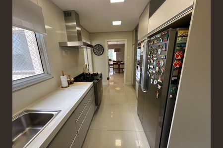 Apartamento à venda com 158m², 3 quartos e 3 vagas Apartamento à venda com 158m², 3 quartos e 3 vagasCozinha