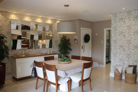 Apartamento à venda com 158m², 3 quartos e 3 vagas Apartamento à venda com 158m², 3 quartos e 3 vagasSala de Jantar