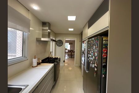 Apartamento à venda com 158m², 3 quartos e 3 vagas Apartamento à venda com 158m², 3 quartos e 3 vagasCozinha