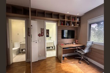 Apartamento à venda com 158m², 3 quartos e 3 vagas Apartamento à venda com 158m², 3 quartos e 3 vagasSuíte 2