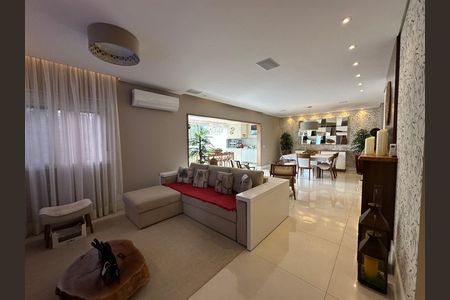 Apartamento à venda com 158m², 3 quartos e 3 vagas Apartamento à venda com 158m², 3 quartos e 3 vagasSala de TV