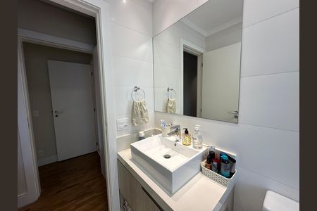 Apartamento à venda com 158m², 3 quartos e 3 vagas Apartamento à venda com 158m², 3 quartos e 3 vagasBanheiro da Suíte 1