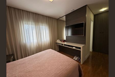 Apartamento à venda com 158m², 3 quartos e 3 vagas Apartamento à venda com 158m², 3 quartos e 3 vagasSuíte 3