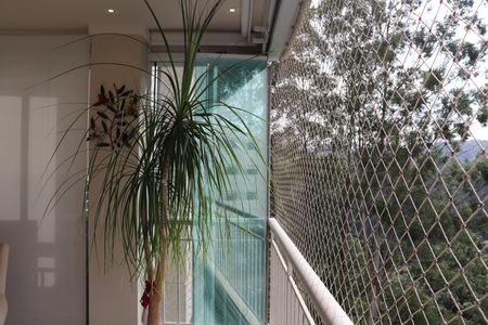 Apartamento à venda com 158m², 3 quartos e 3 vagas Apartamento à venda com 158m², 3 quartos e 3 vagasVaranda da Sala