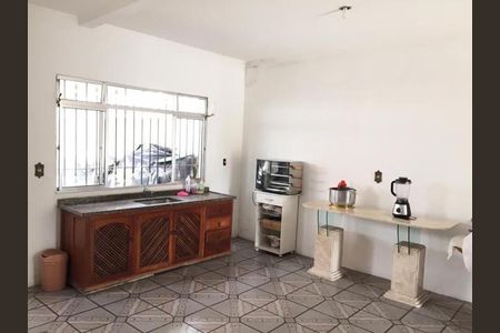 Casa à venda com 280m², 3 quartos e 2 vagas