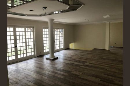 Casa à venda com 3 quartos, 384m² em Vila Rosalia, Guarulhos