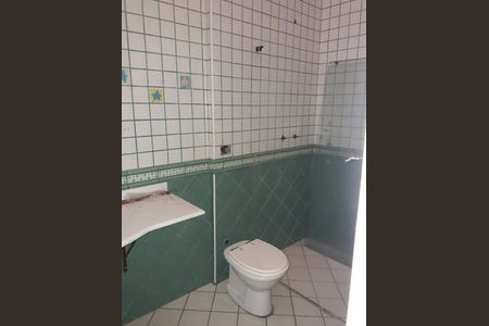 Casa à venda com 3 quartos, 384m² em Vila Rosalia, Guarulhos