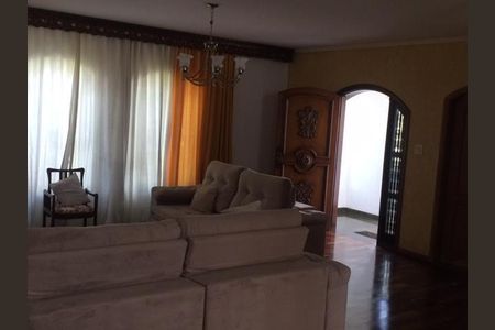 Casa à venda com 3 quartos, 425m² em Vila Rosalia, Guarulhos