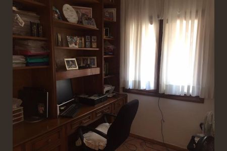 Casa à venda com 3 quartos, 425m² em Vila Rosalia, Guarulhos